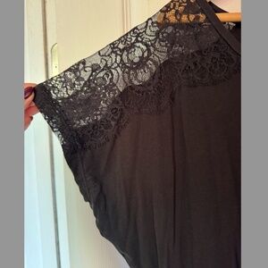 DKNY Oversized lace shoulder T shirt Size Large